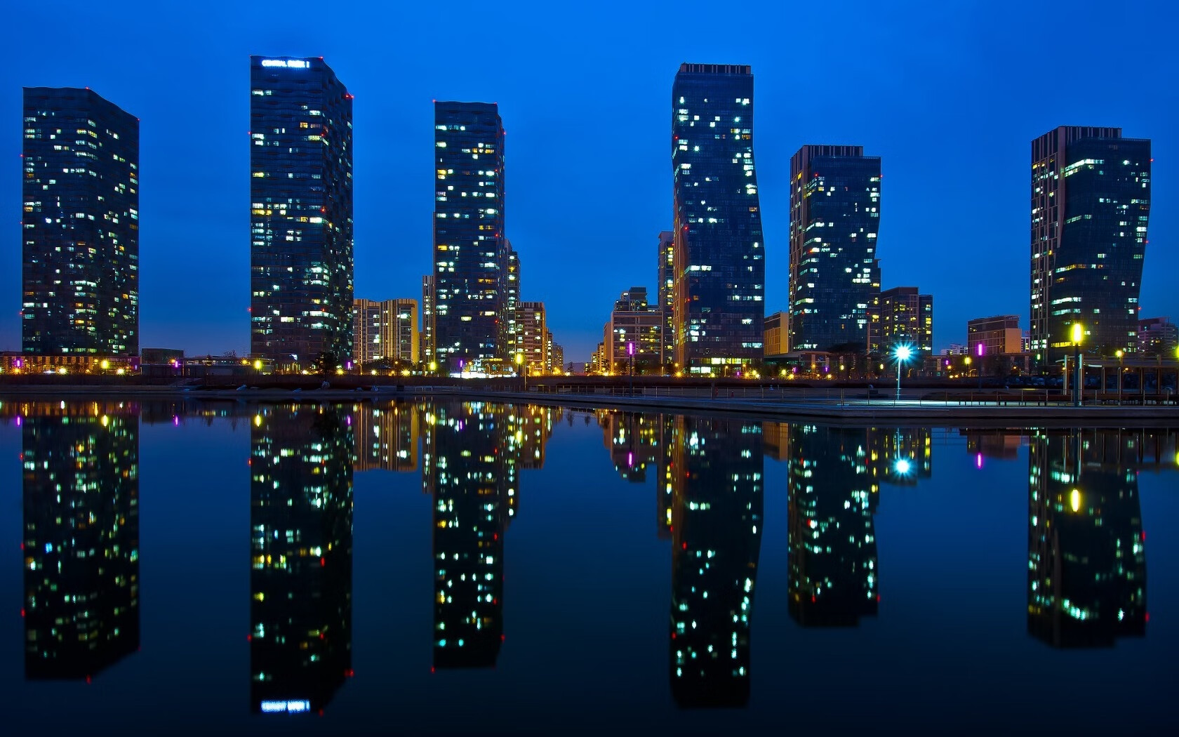 Kaiyun APP-《《英雄联盟》新版本：新增英雄“霜刃”战场全新体验》，英雄联盟新版装备霜火护手