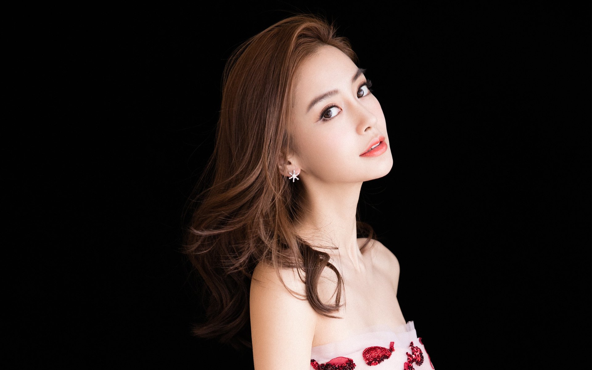 开云网页版-德甲激烈争夺，球迷留言支持，德甲 球迷