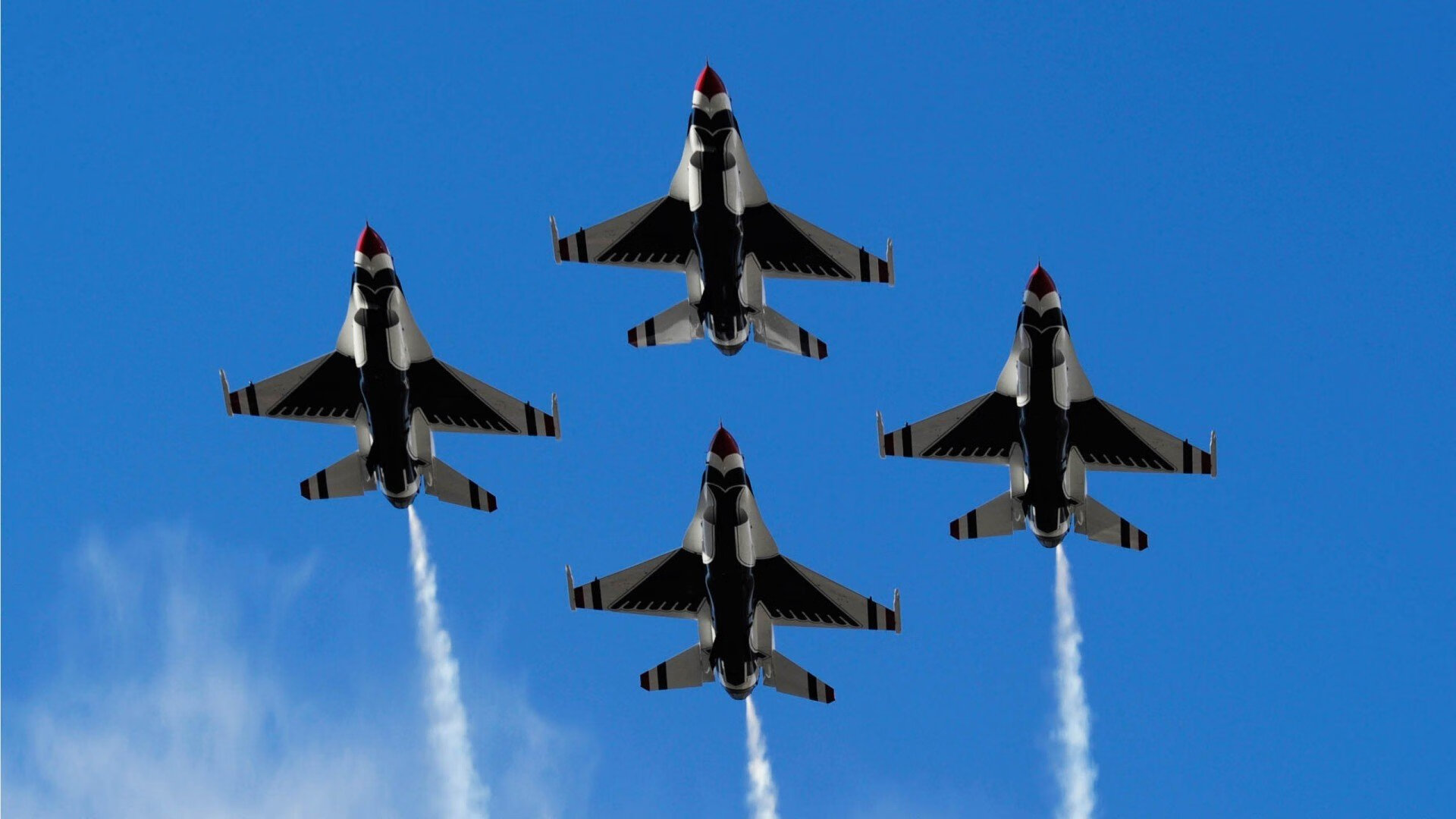 英超:阿森纳3-1胜升班马,托马斯和萨卡联手建功,2021英超阿森纳