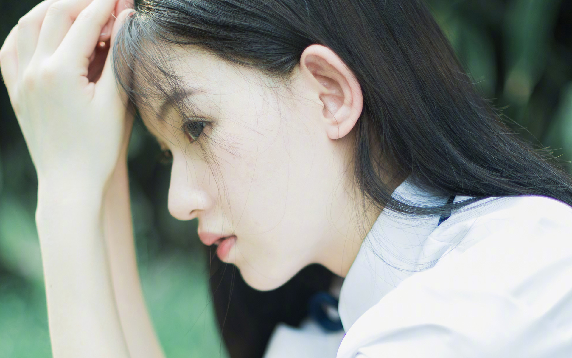 运动员退役转型路径多样化，行业发展新气象，退役运动员转型与发展的法律相关问题进行论述