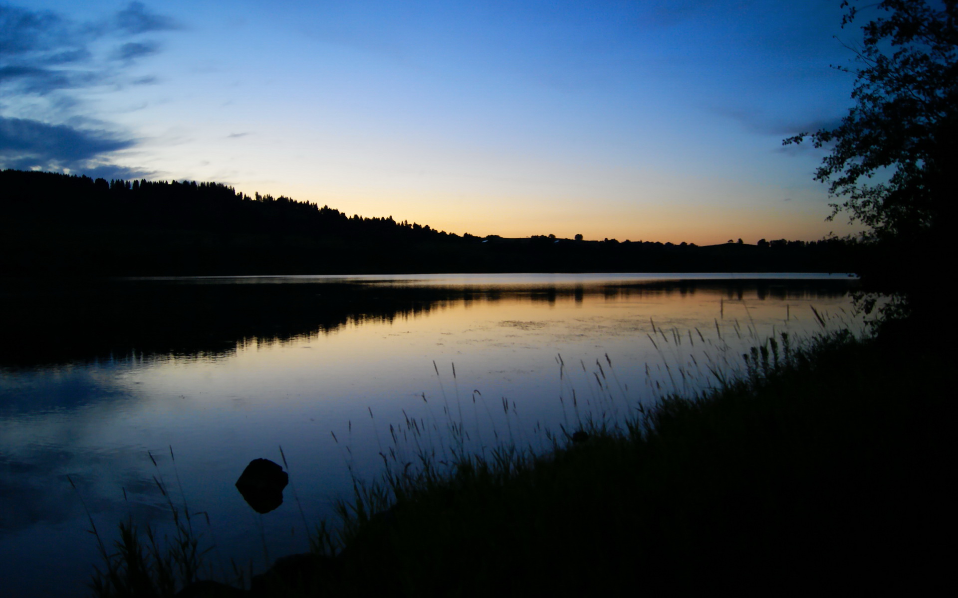 摩纳哥门将连续扑出关键球，帮助球队保持不败，摩纳哥门将连续扑出关键球,帮助球队保持不败球权